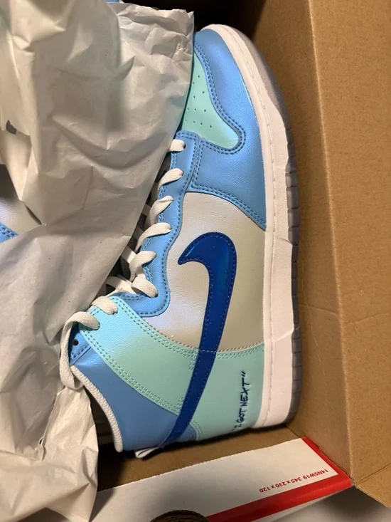 Nike Dunk High Size 10 Men & 11.5 Women - Picture 2 of 4